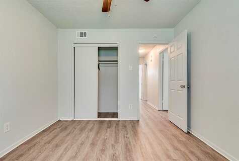 Bedford, MESQUITE, TX 75150