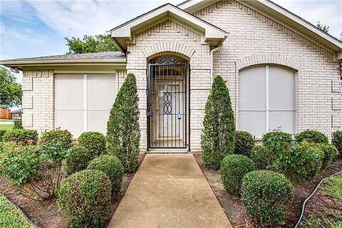 Betts, GRAND PRAIRIE, TX 75052