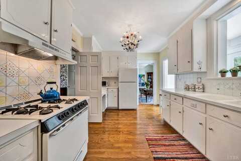 Royal, LYNCHBURG, VA 24503