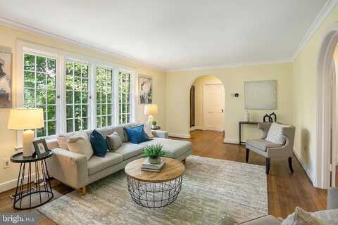 30Th, ARLINGTON, VA 22207