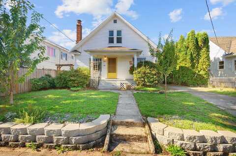 81St, PORTLAND, OR 97215