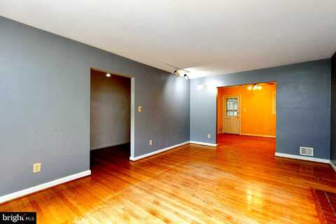 Faragut, FALLS CHURCH, VA 22044