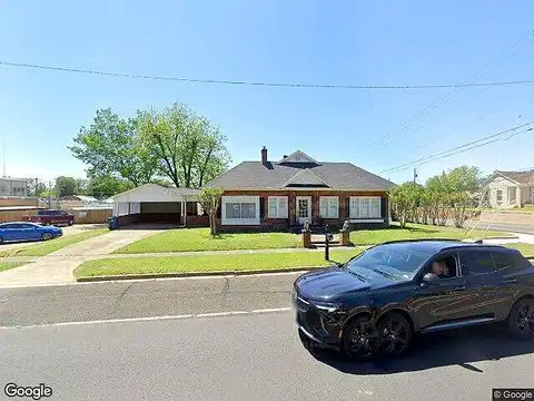 Main, HENDERSON, TX 75652
