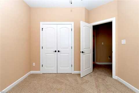 Fleming, YORKTOWN, VA 23692