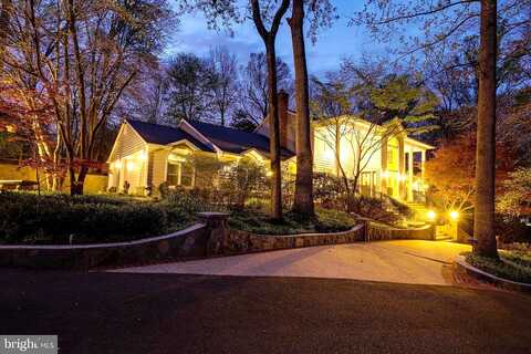 Brians Hill, OAKTON, VA 22124