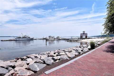 Baptist, YORKTOWN, VA 23690