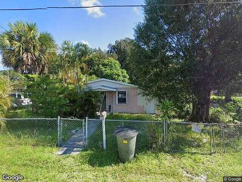 Avenue H, FORT PIERCE, FL 34950