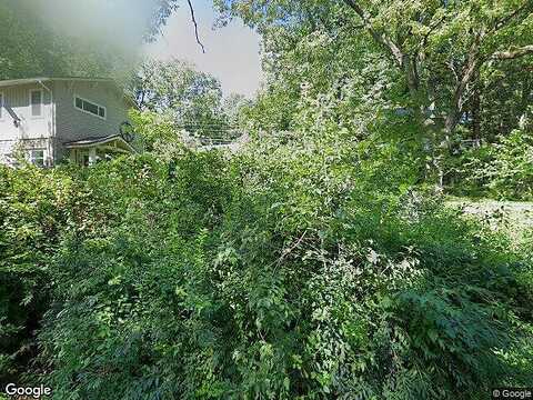 Red Cherry, STROUDSBURG, PA 18360