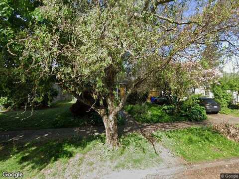 35Th, PORTLAND, OR 97211