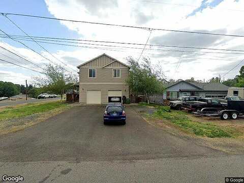 10Th, SAINT HELENS, OR 97051