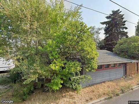 14Th, THE DALLES, OR 97058