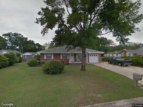 Avery, PENSACOLA, FL 32503