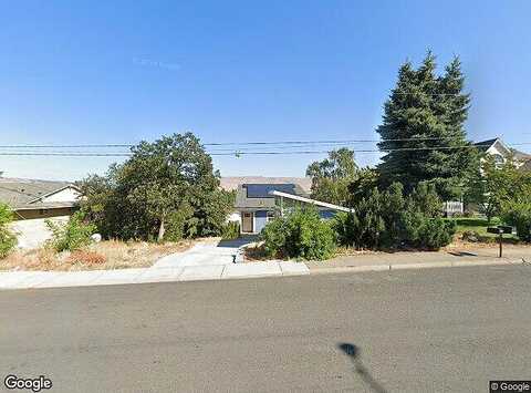 19Th, THE DALLES, OR 97058