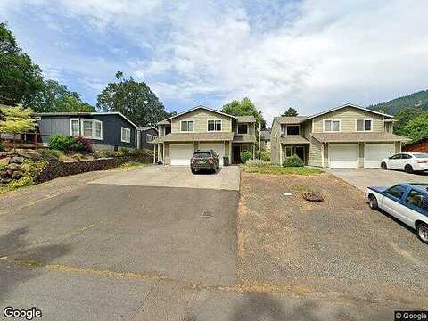 Oak, WHITE SALMON, WA 98672