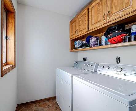 Bakken, MONTICELLO, MN 55362