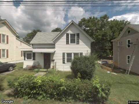 Main, NARROWS, VA 24124