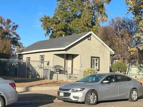 Clay, FRESNO, CA 93701