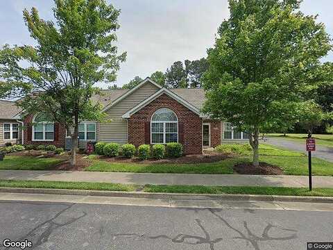 Tabb Smith, YORKTOWN, VA 23693