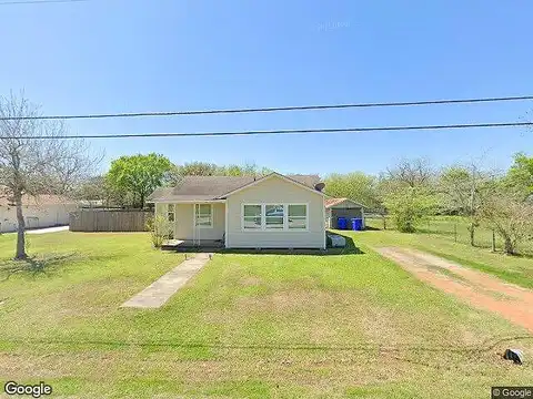 Maple, YOAKUM, TX 77995
