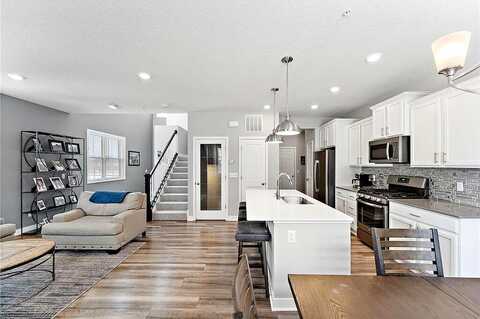 Glassner, LAKEVILLE, MN 55044