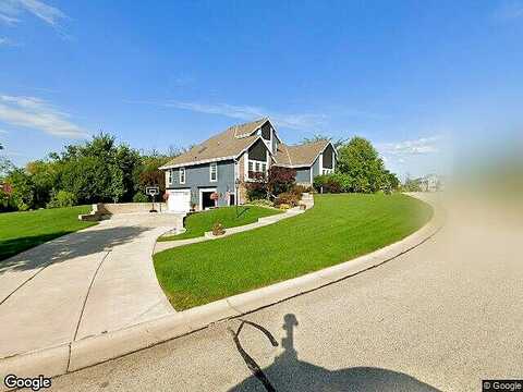 Tall Oak, MENOMONEE FALLS, WI 53051