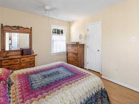 Peppertree, HENRICO, VA 23238