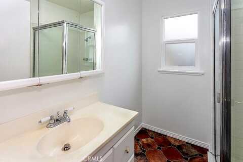 Moorcroft, CANOGA PARK, CA 91304