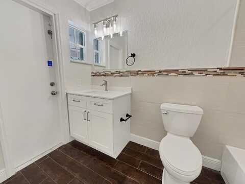 13Th, PLANTATION, FL 33313