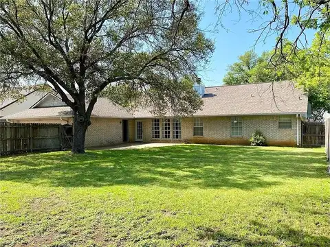 4Th, Mc Gregor, TX 76657