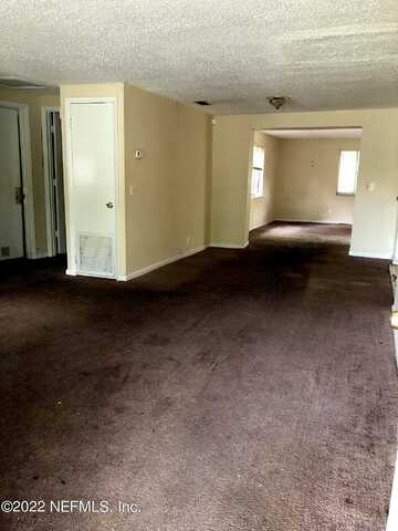 Dostie, JACKSONVILLE, FL 32209