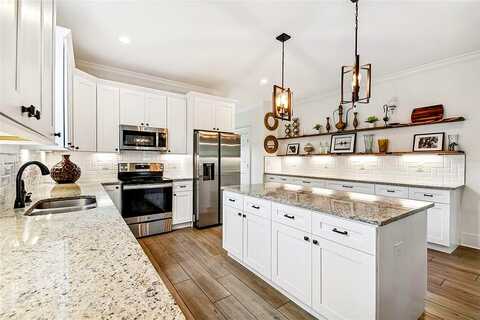 Central, TAMPA, FL 33604