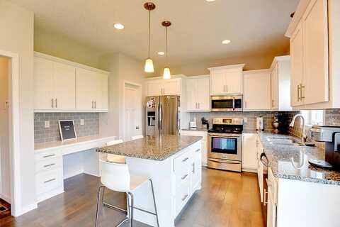 Palm, HUGO, MN 55038