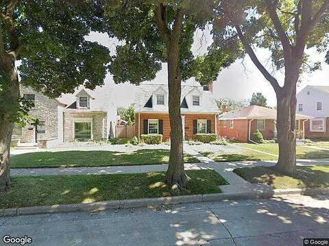 67Th, MILWAUKEE, WI 53218