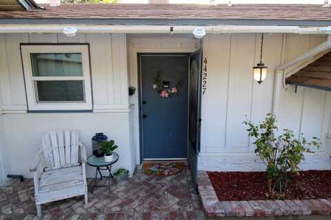 Calston, LANCASTER, CA 93535