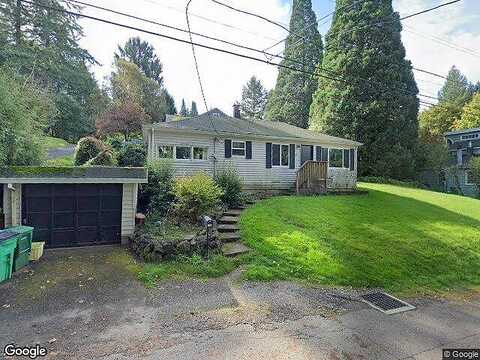 Primrose, PORTLAND, OR 97219