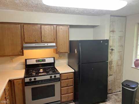 Lehaven, TUCKER, GA 30084