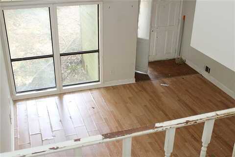 Rue De Chateau, STONE MOUNTAIN, GA 30083