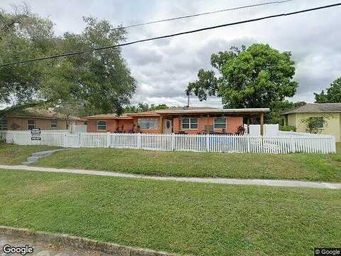 Pine, TAMPA, FL 33607