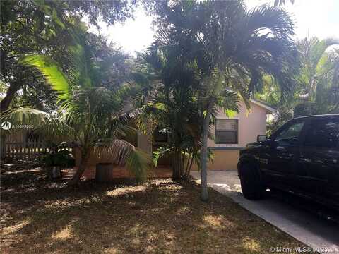 8Th, DANIA, FL 33004