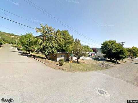 Vine, ROSEBURG, OR 97470