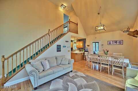 Tanager, LACKAWAXEN, PA 18435