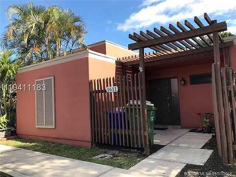 Palmetto, PEMBROKE PINES, FL 33026