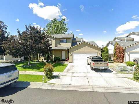 Misty, HERMISTON, OR 97838