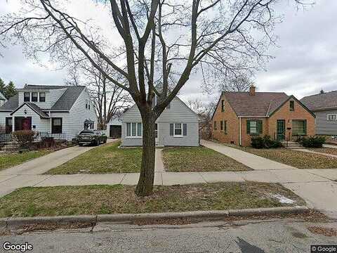 77Th, MILWAUKEE, WI 53214