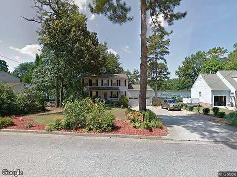 Linda, NEWPORT NEWS, VA 23608
