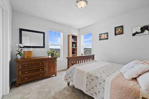 Scarlet Oak, WAUKESHA, WI 53188