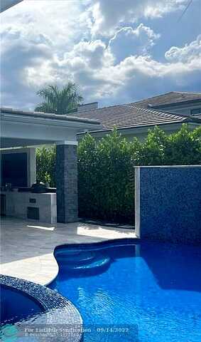 Windward, CORAL SPRINGS, FL 33076