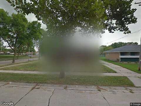 Hustis, MILWAUKEE, WI 53224