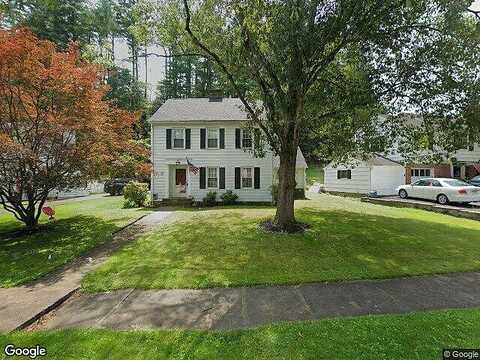 Round Hill, WILLIAMSPORT, PA 17701