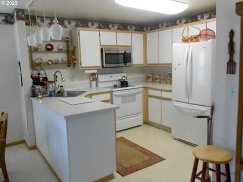 Thiessen, PORTLAND, OR 97267